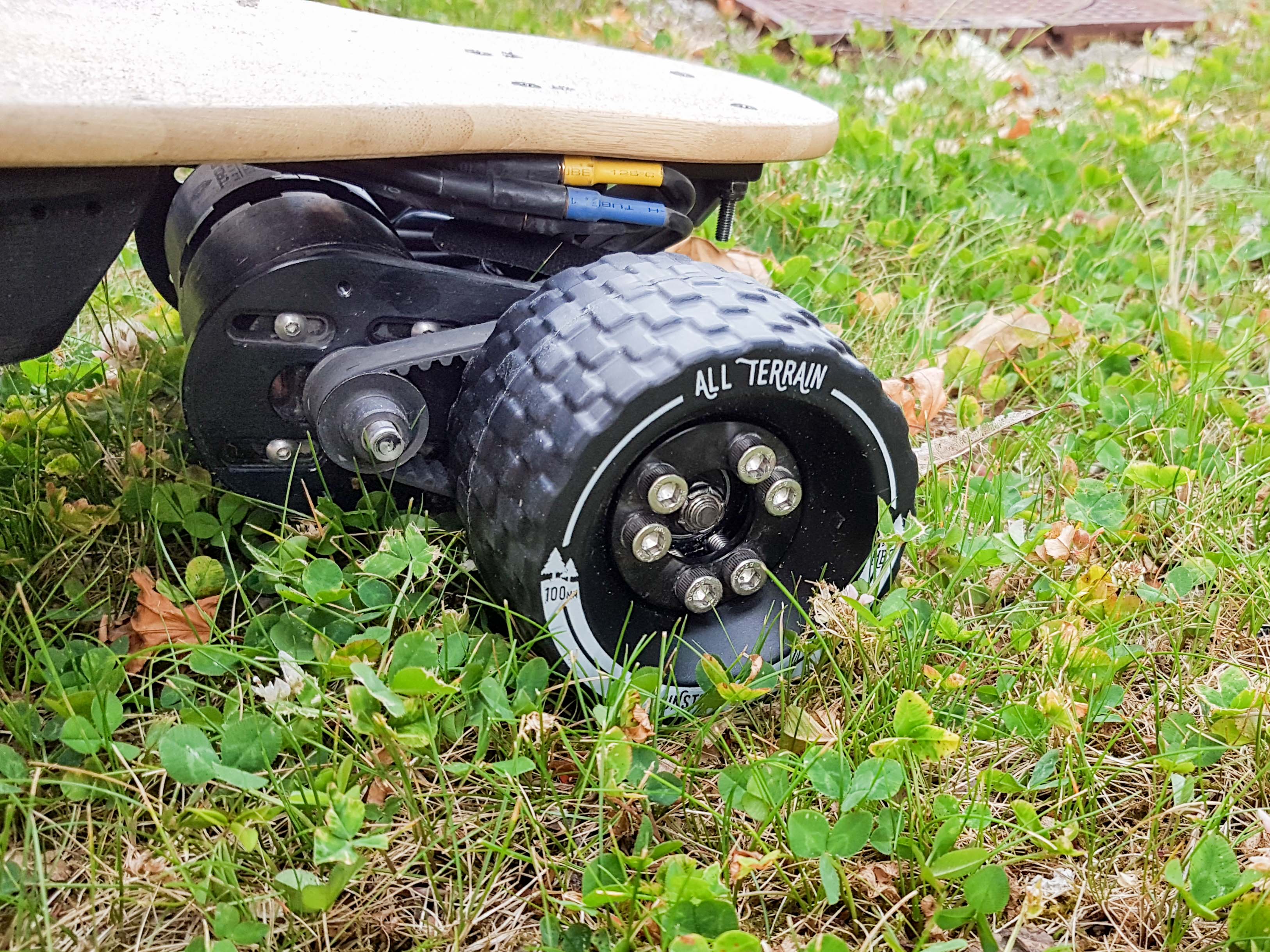 Roues MBS all terrain sur mon skate électrique ! - BLABLA HIGH-TECH